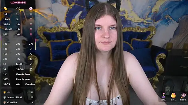 DiankaDii - oil boobs show