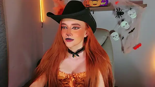 Scarlet_19 - full naked close up