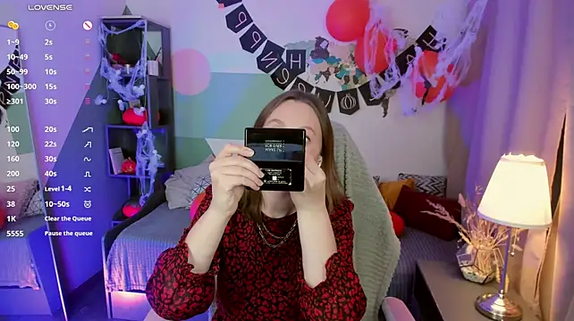 Brooke_lover - show tits closer ;)