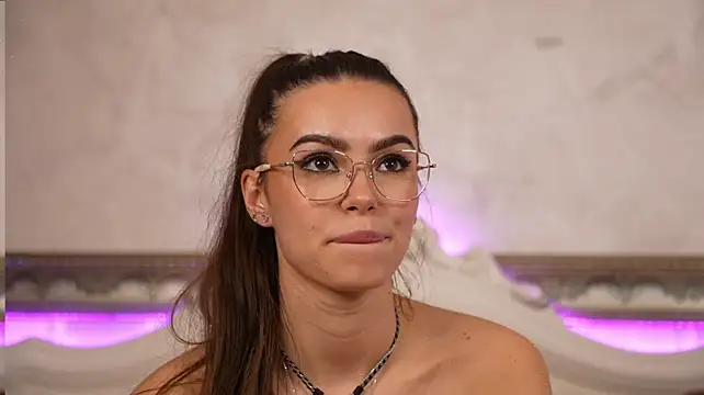 Alexxisrae - Dildo play