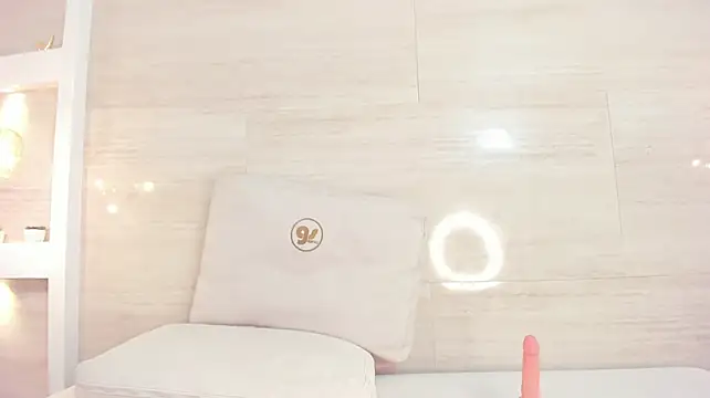 Lexxi_miller - Finger in my tight pussy🍯