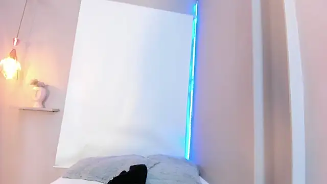 Roxy_Stonee - Ride dildo doggy stile