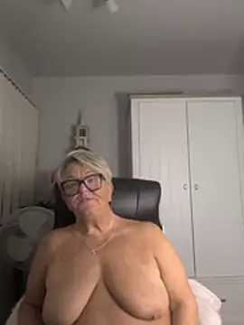Bridget-valentine - oil tits