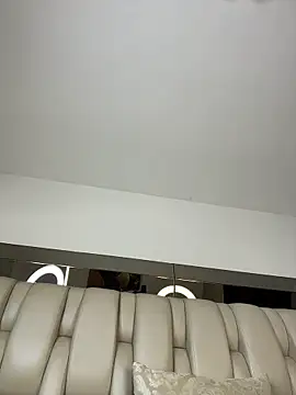 ALISSON_FOXXX1 - domi inside in pussy