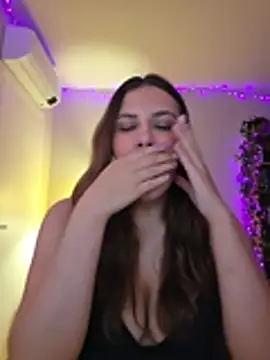 MiaRides19 - I will rub my pussy😽😽