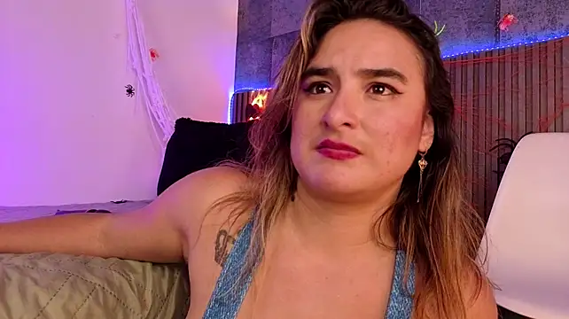 CandyQueenGold - Pull down my pantyhose + fingering pussy