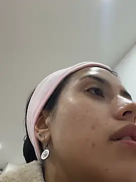 Victoria_alson - Control lush x 3 min and squeeze nipples