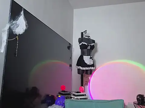 _Luna07 - Naked at goal and blowjob