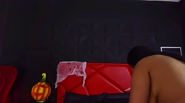MiiaLimour - 3 fingers in my pussy