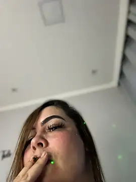 Fernandinhacarioca_ - Chupar o peito da minha amiga da faculda
