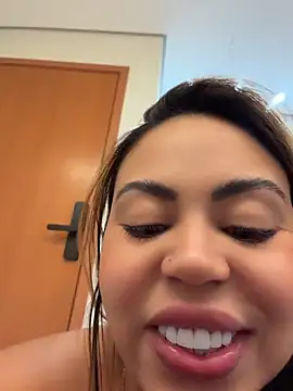 LariiHotWife - Cunhado pegar nos meus leitos