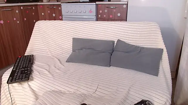 Sofiaa_here - 2 fingers in pussy