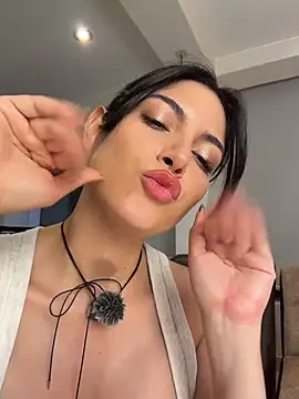 SeleneHale - Get my panty off and tease you