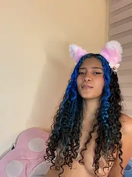 Franchezcaa_ - Oil on my butt