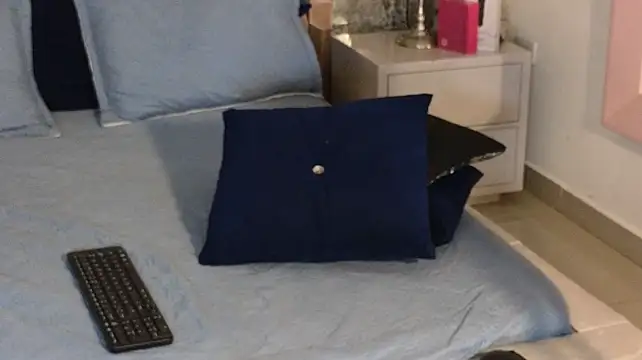 EmilyWinsly - slaps on the ass 💖