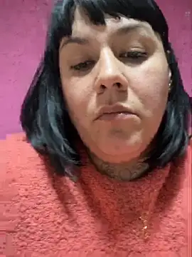 TuFantasiaYTuMorbo - Fuera ropa