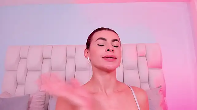 Lana_ferrer - shake ass