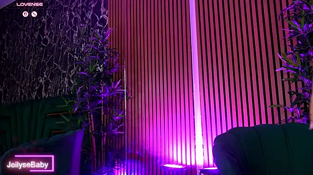 Jellysebaby - get my pussy squirting like a fountain