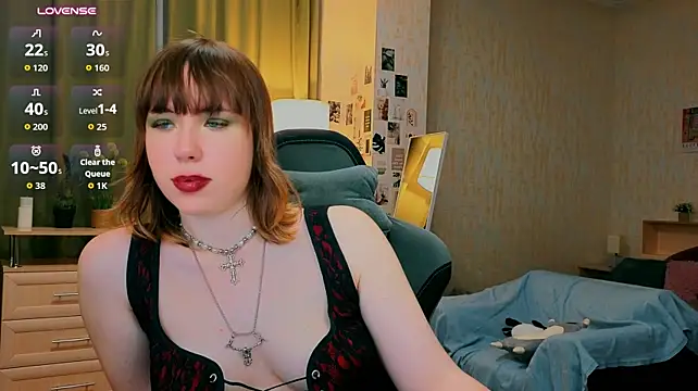 Animesworld - putting on tights<3