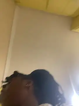 Melaninxo - Please Help Me With Transport Am Going H