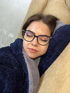 KaylaLewyss - Naughty spanks x24+snap+🎁