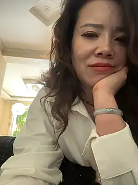 Anna_kk - 对着 落地窗 自慰高潮