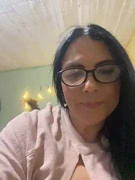 LaTeniente - Play with toy