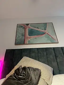 Ava_bbyxo - OIL ASS + RUB PUSSY IN SPLITS
