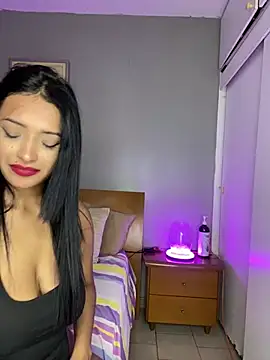 SaharQamar - boobs show