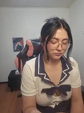 Valentinauwu - Show boobs x0min