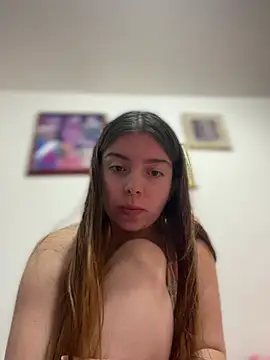 Cloew_Marz - Fingers a pussy + erotic dance + oil