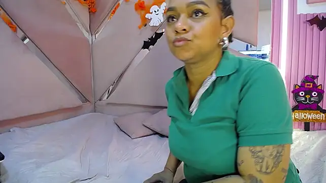 Amber_and_Tyler_ - Tyler's testicle massages