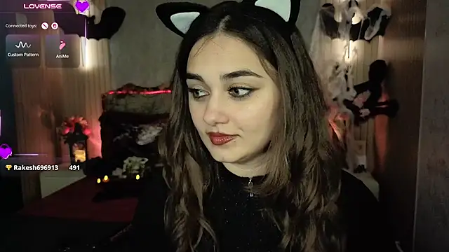KatarinaHeaven - tickle the cat