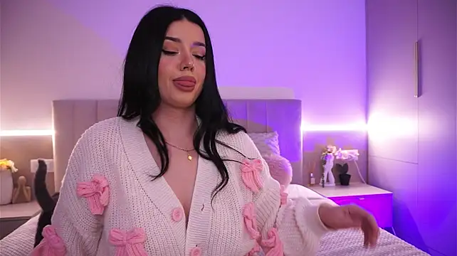 LaraAnnee - warm me up with some spanks...