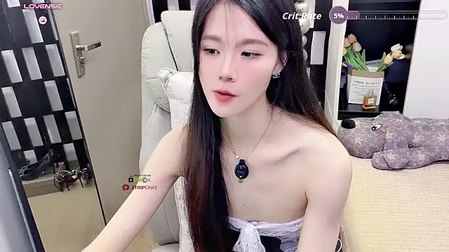Yueyue-MM - 下空小狗侧趴+打pp20下