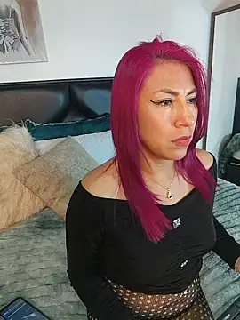 Tatianabelli - Spit on your tits