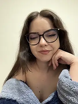 KaylaLewyss - Naughty spanks x24+snap+🎁
