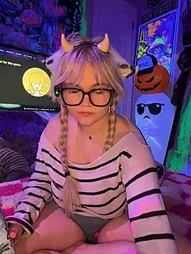 Cutiepiespanks - Play with My Pussy with Glowing Dildo