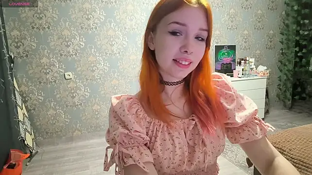 RedAriana - Lick my finger