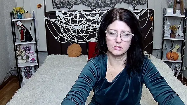 RoseHille - Take care of me and I will make you happ