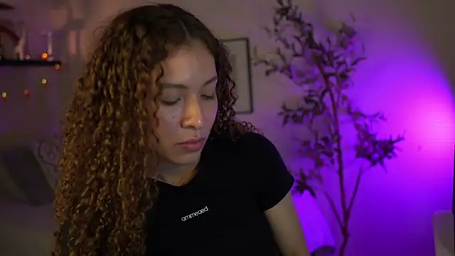 Isabella-garcia- - rub pussy.