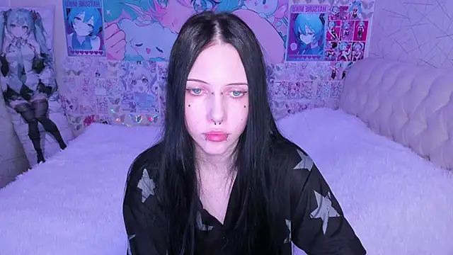 SugarBunny18 - doggy without panties