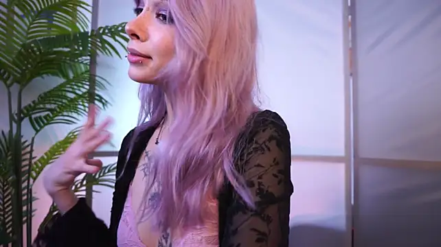 Ferreraera - lick lips close to cam *-*