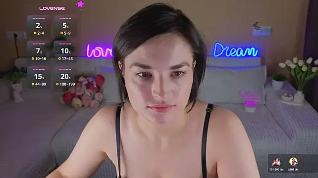 Camilla__one__ - Delicately tease with a juicy, naked ass