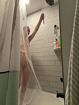 M1ssyk1ssy - Make me do naughty things, spin the whee