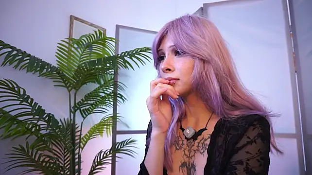 Ferreraera - lick lips close to cam *-*