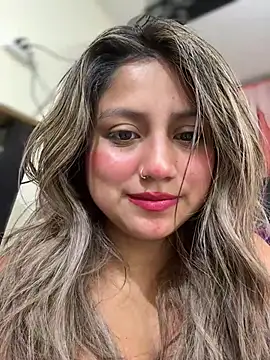 -Adrilux- - Enorme zanahoria en mi culo 😱🍑