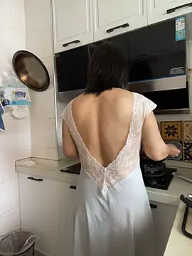 Tina626 - 要买开裆袜