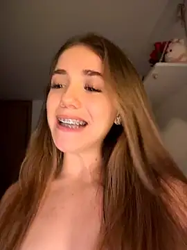 ShelbyHagen - Show squirt in ticket 32tk