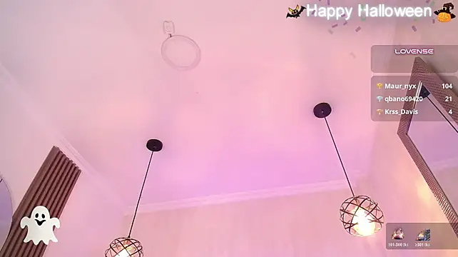 AmaraDavis1 - Put nipples clamps
